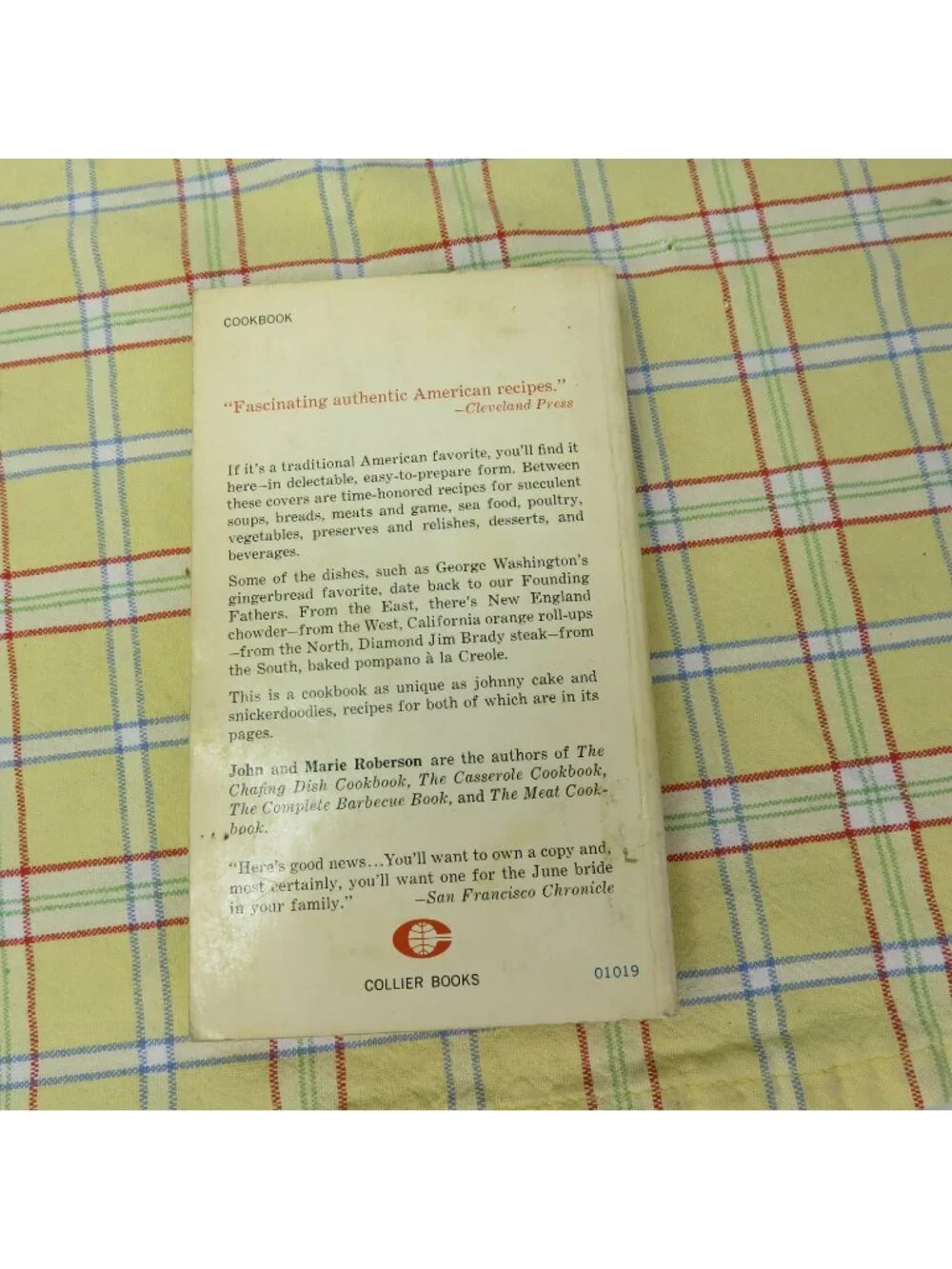 Famous American Recipes Cookbook John & Marie Roberson 1965 Collier PB 1st Ed